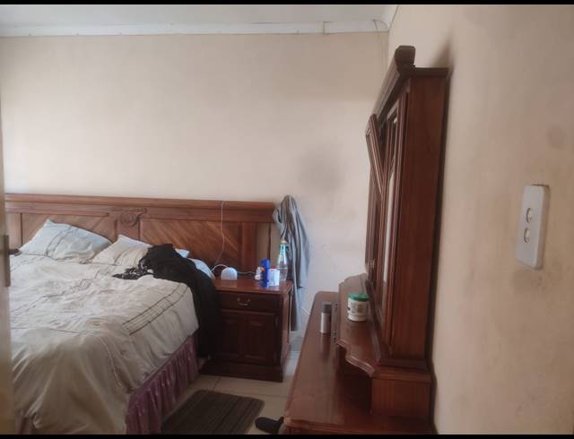 3 BEDROOM HOUSE FOR SALE IN MAHLASEDI PARK
